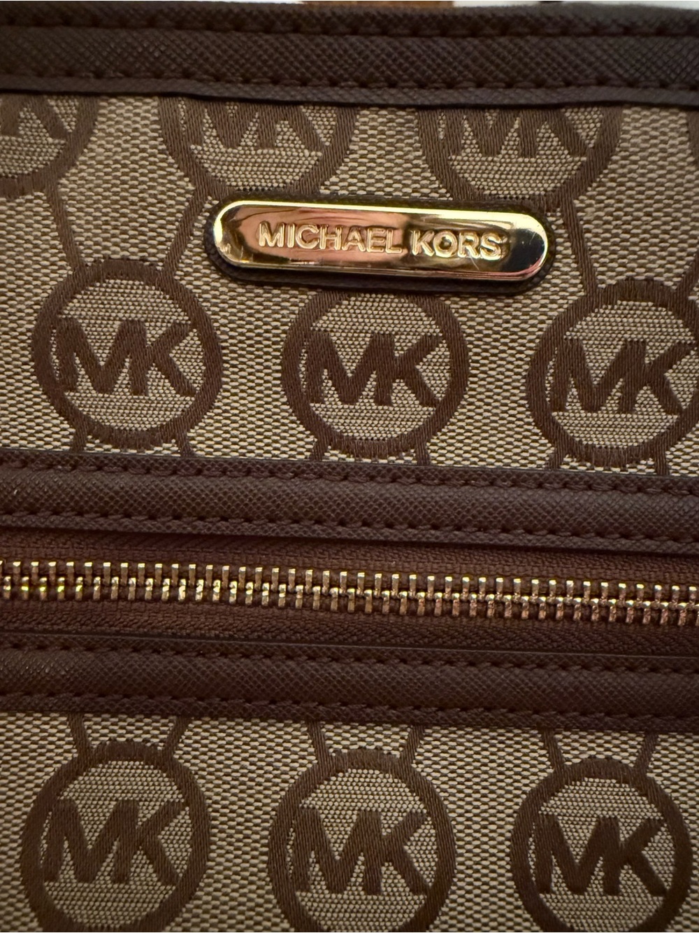 💥MOVING SALE💥Michael Kors Kempton Signature Large Pocket Crossbody. NWOT - Picture 12 of 13